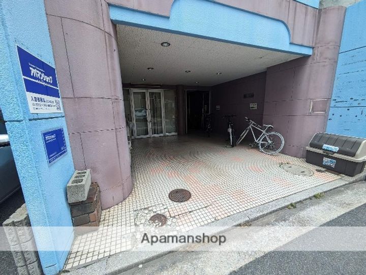 Nビルの外観