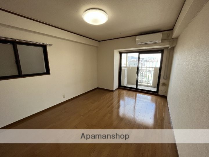 ウイング金屋町ステーションサイドの居間