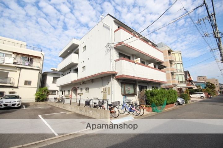 ラ・ヴィJKの外観