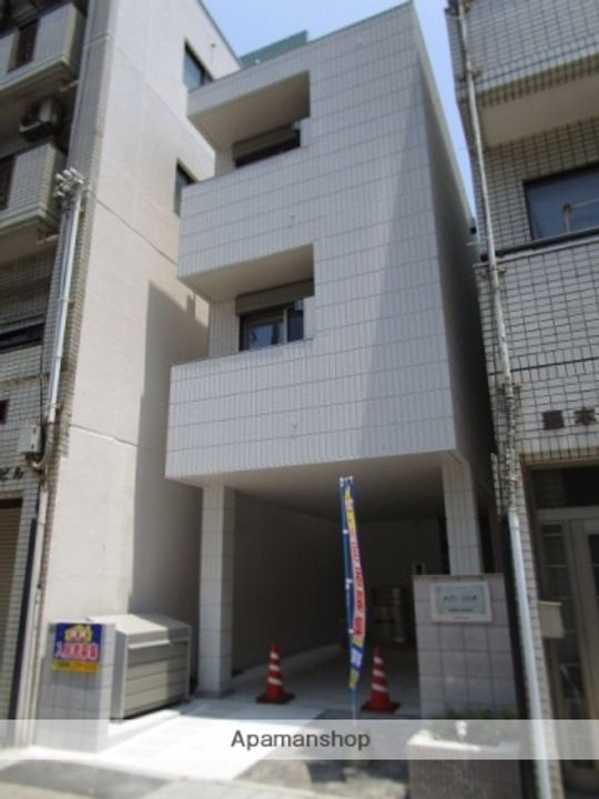 メゾンニシオの外観