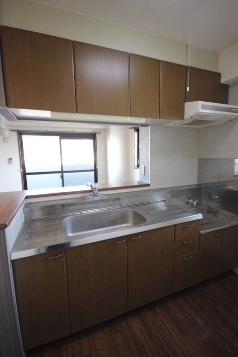 広島県広島市安佐南区中筋4丁目の賃貸マンションのキッチン
