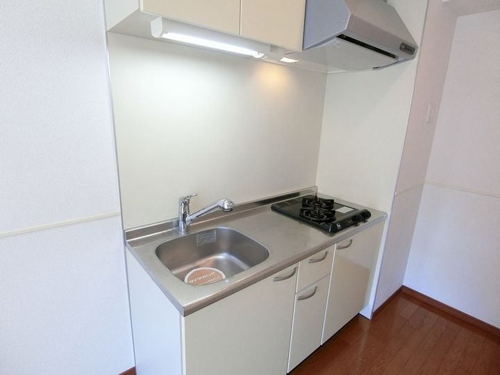 ドルチェ広島駅北口302のキッチン