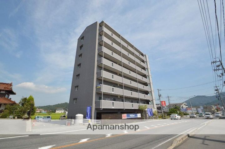 ルミエール406の外観