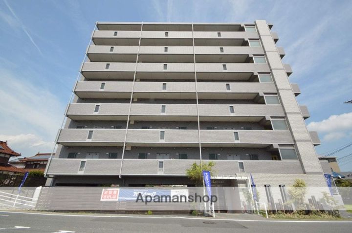 ルミエール406の外観