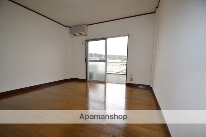 広島県東広島市西条町寺家の賃貸アパート201の内装