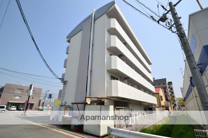 広島県東広島市西条下見6丁目の賃貸アパートの外観