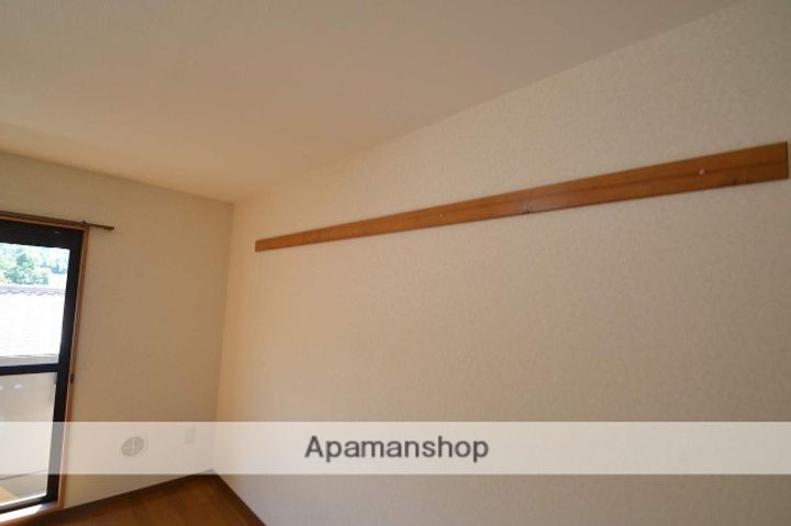 広島県東広島市西条下見5丁目の賃貸マンション305の内装