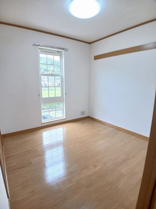 リーパ・フルーミニスのその他画像