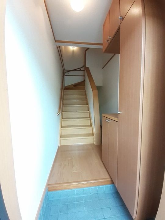 リーパ・フルーミニスの玄関