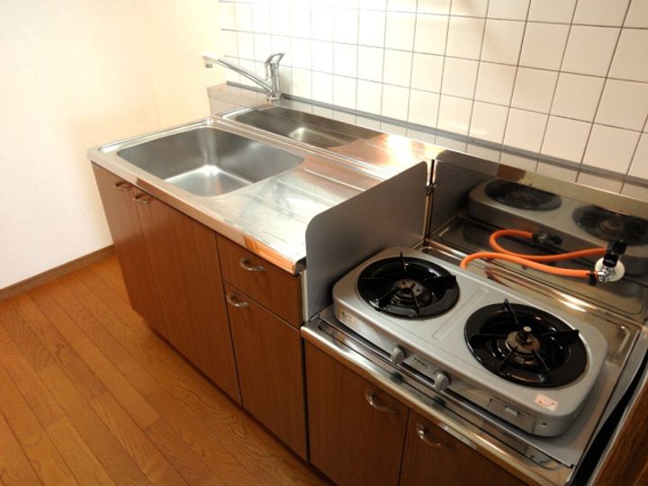 クニヒロマンションF205号室のキッチン