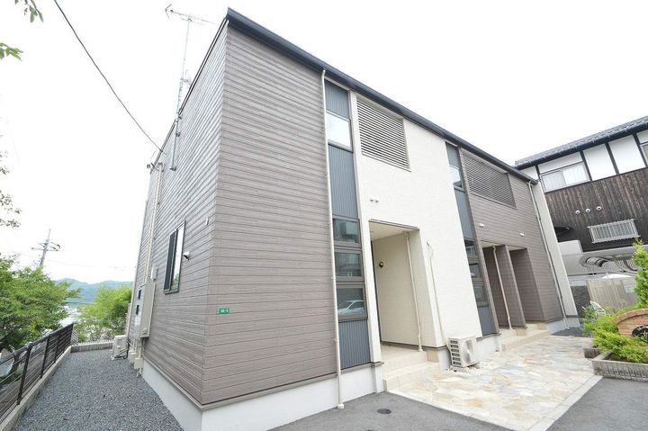 サンイーストの外観