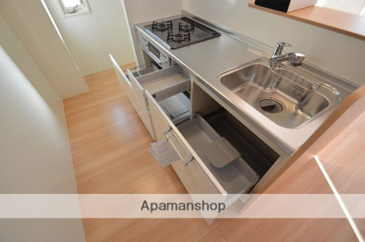 広島県東広島市寺家駅前の賃貸アパート201の内装