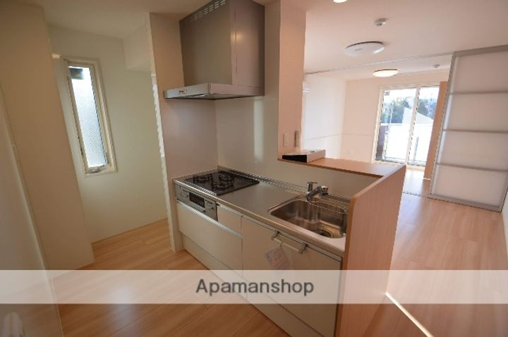 広島県東広島市寺家駅前の賃貸アパート201のキッチン