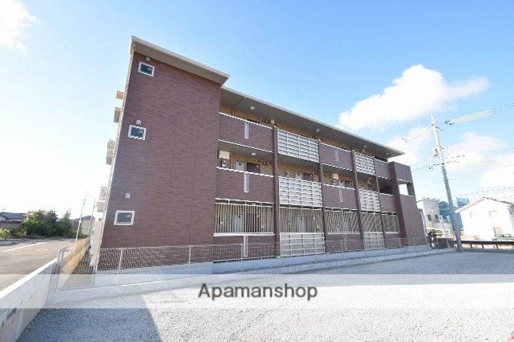 広島県東広島市寺家駅前の賃貸アパート201の外観