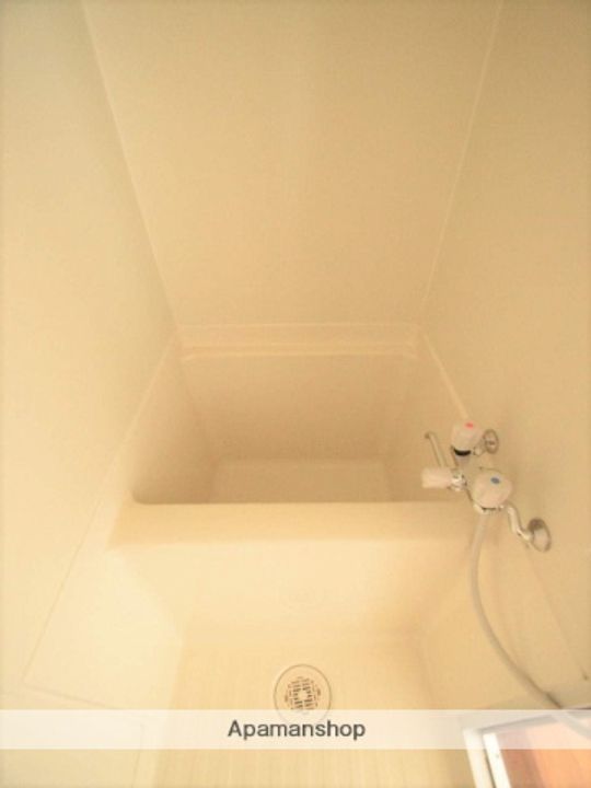 アビリオ西条中央202の風呂