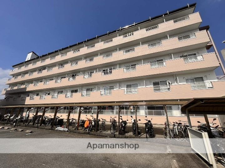 アビリオ西条中央202の外観