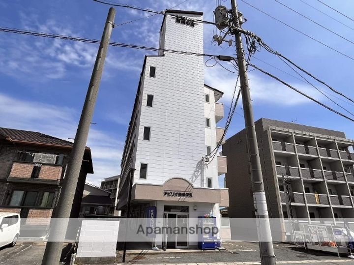 アビリオ西条中央202の外観