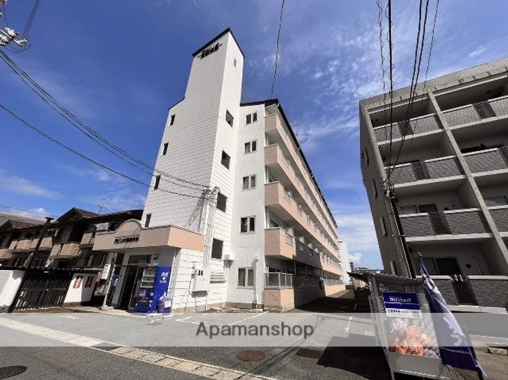 アビリオ西条中央202の外観