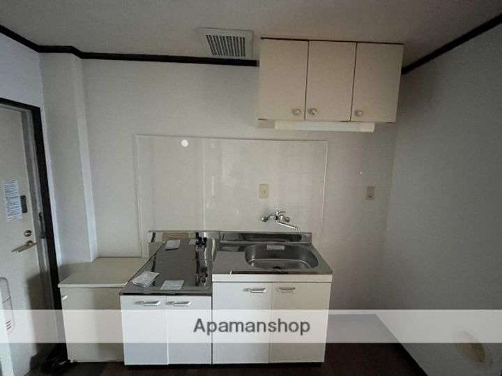 タウンハウスA棟305のキッチン