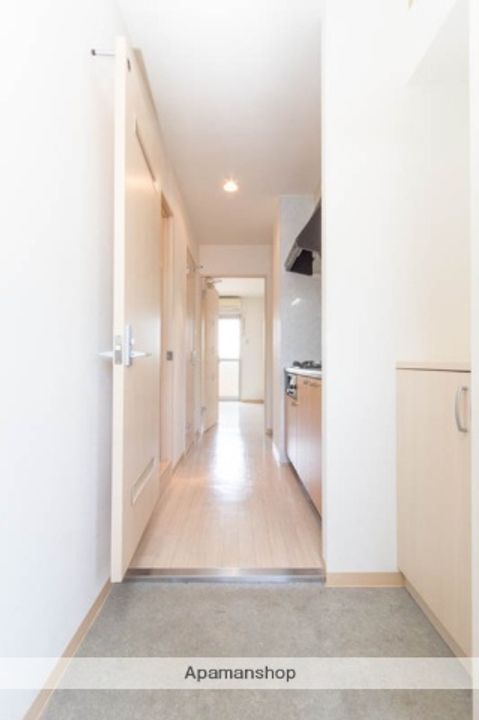 フォブール船越の玄関