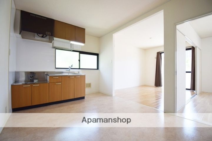 セジュール花みずきD棟の居間