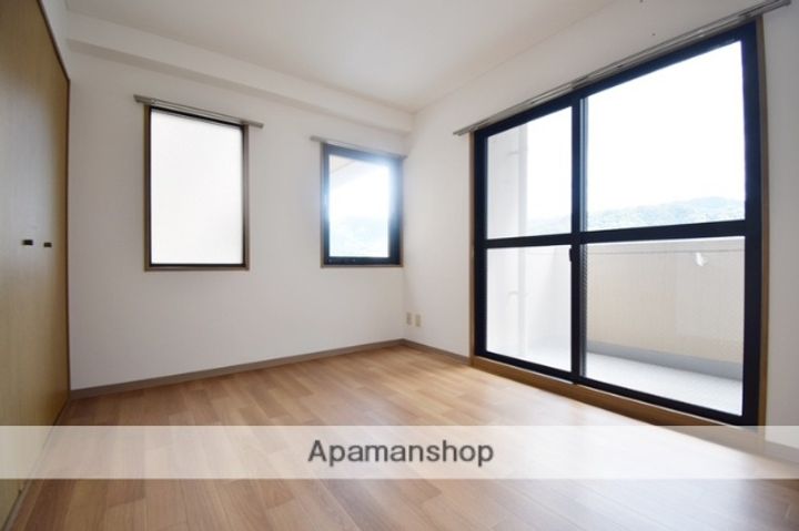 J’city海田センターコートの内装