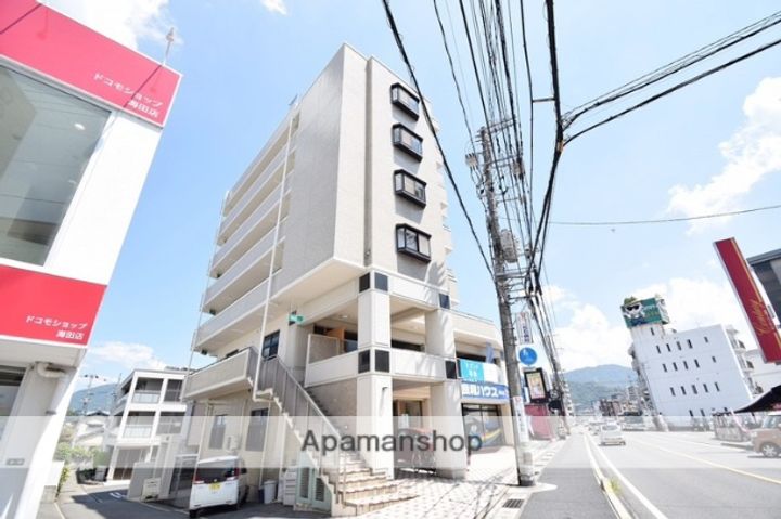 広島県安芸郡海田町窪町の賃貸マンションの外観