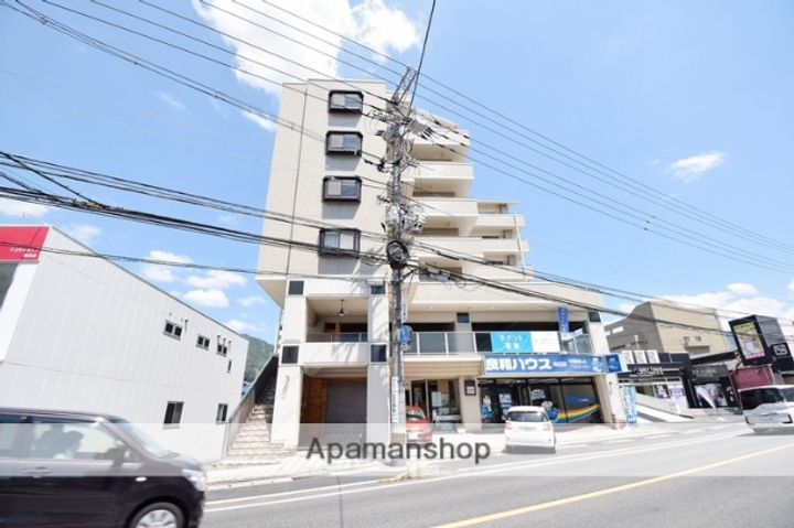 広島県安芸郡海田町窪町の賃貸マンションの外観