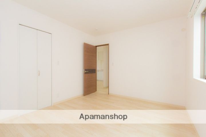 K&M海田東コーポの居間