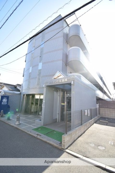 レジェンド船越南の外観