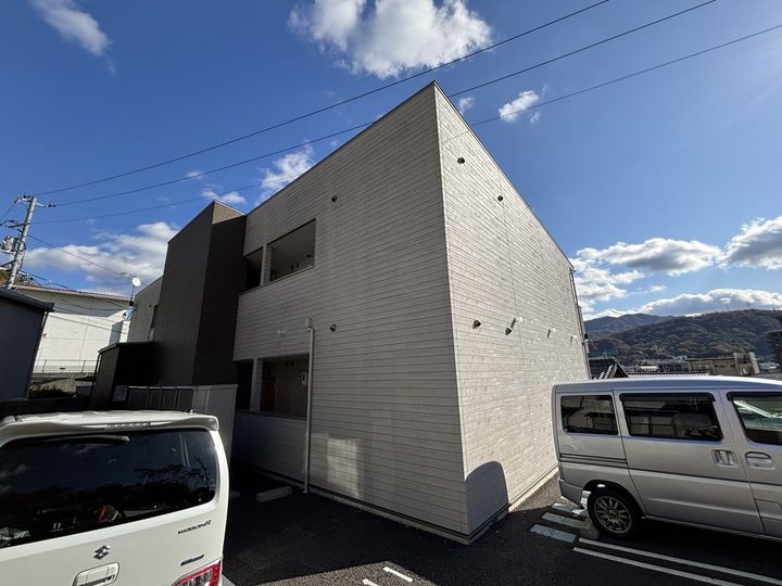 広島県安芸郡海田町成本の賃貸アパートの外観