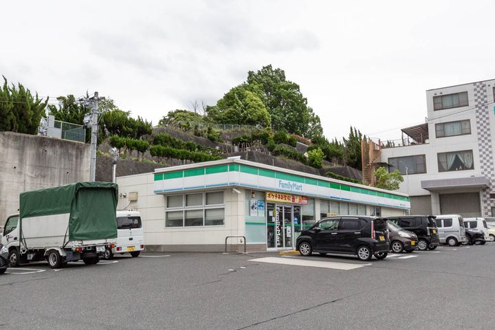 パークサイド・イズミ D号館の周辺