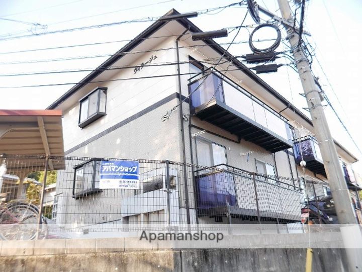 ヴィラージュ西本の外観