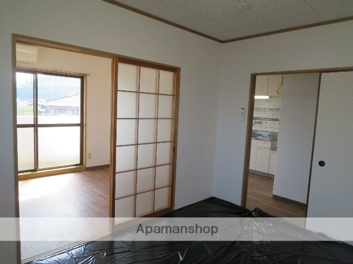 リバーサイド新町の居間