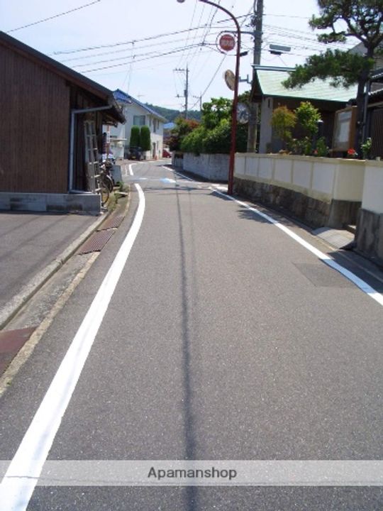 リバーサイド新町の周辺