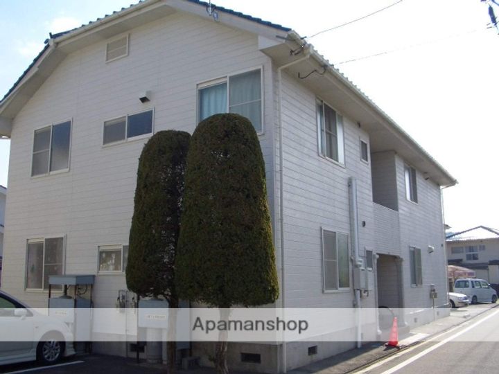 ハイツ新町2号棟の外観