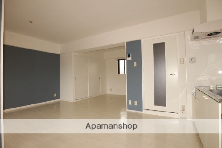 山口県岩国市麻里布町4丁目の賃貸マンション301の内装