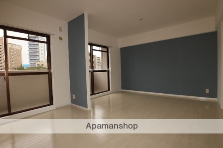 山口県岩国市麻里布町4丁目の賃貸マンション301の内装