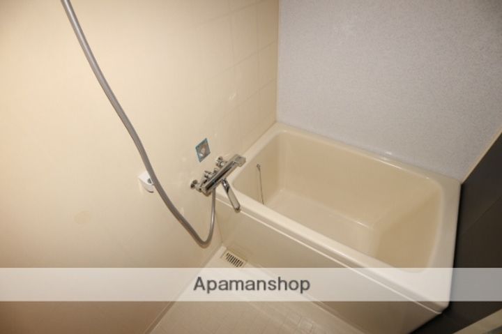 山口県岩国市麻里布町4丁目の賃貸マンション301の風呂