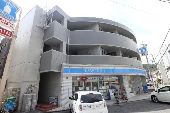 和光麻里布レジデンス五番館の周辺