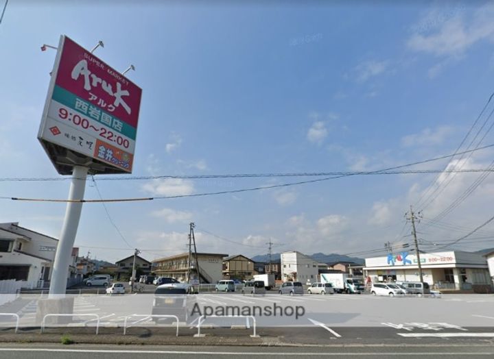 ウエストコーポの周辺