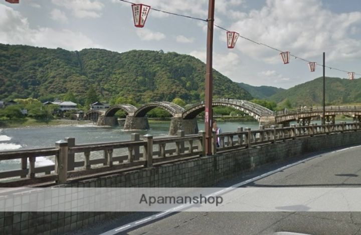 ウエストコーポの周辺