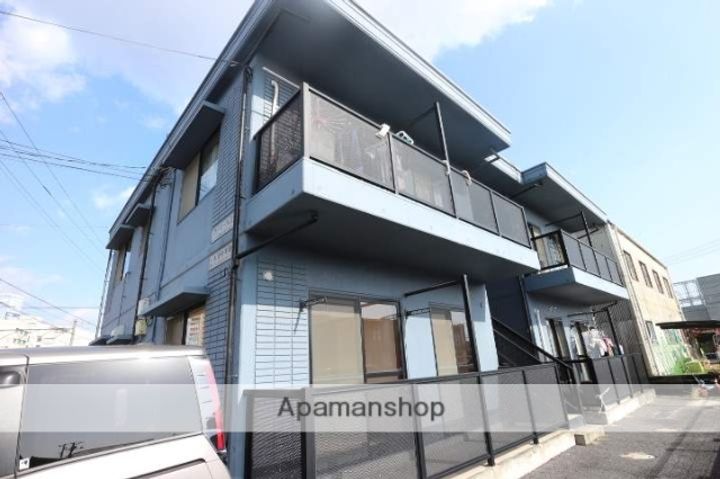 ファミール三笠の外観