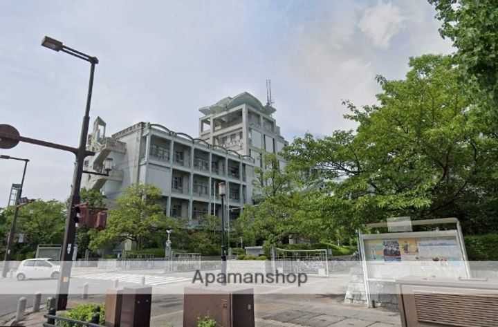 ファミール三笠の周辺