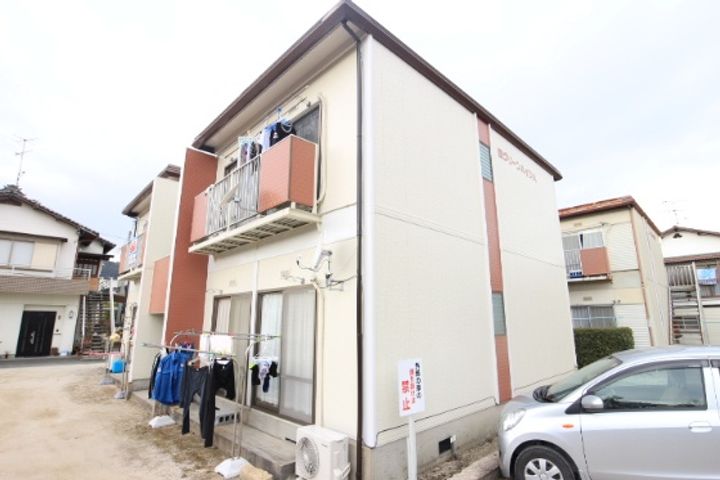 西グリーンハイツAの外観