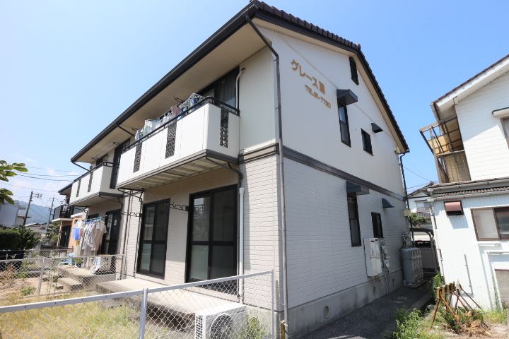 山口県岩国市南岩国町1丁目の賃貸アパートの外観