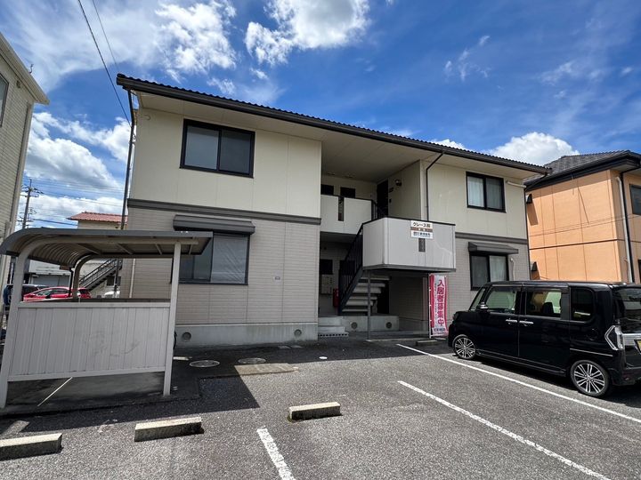 山口県岩国市南岩国町1丁目の賃貸アパートの外観