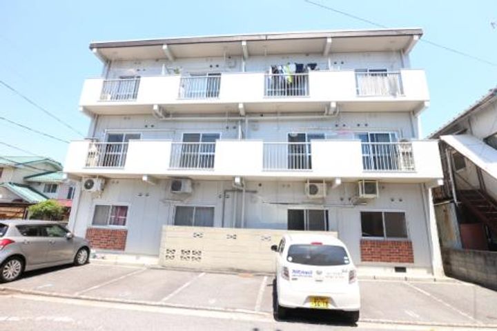村上マンションⅠ303の外観