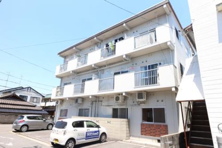 村上マンションⅠ303の外観