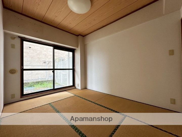 ガーデンパレス山手103の内装